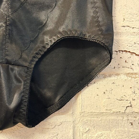 Vintage Black High-Waist Shapewear Briefs | No Tag | Retro Smoothing Girdle - Picture 4 of 8